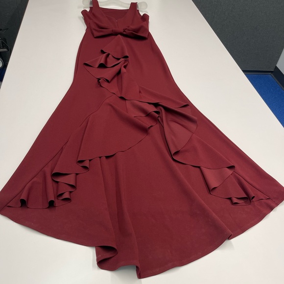 BETSY & ADAM Maroon Sleeveless Full-Length Ruffled Bow Dress Size 6 | EUC - Picture 5 of 13